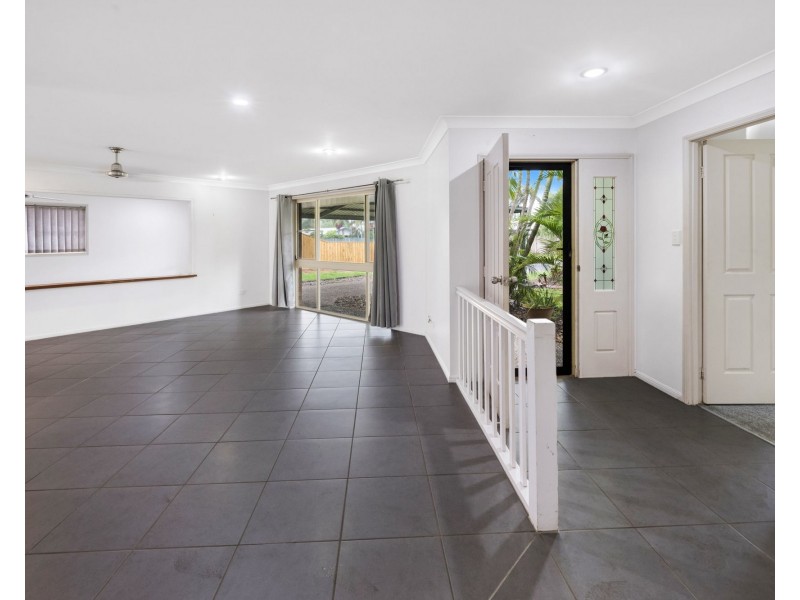 28 Elizabeth Drive, Bucasia QLD 4750