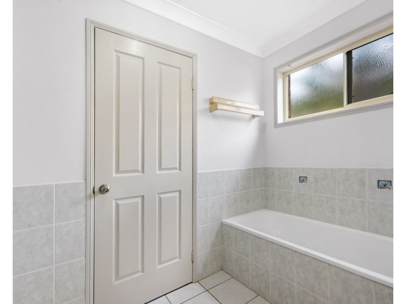 28 Elizabeth Drive, Bucasia QLD 4750