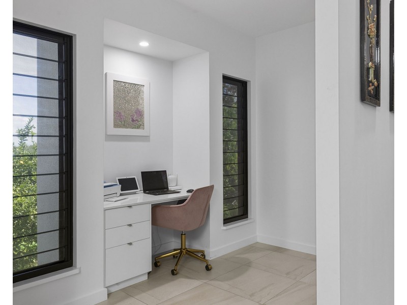 59 Hicks Road, Glenella QLD 4740