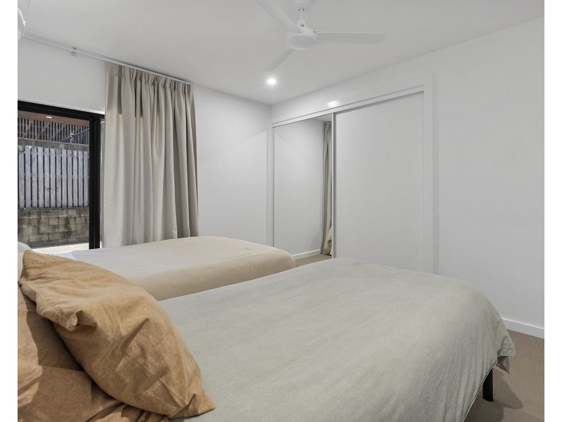 59 Hicks Road, Glenella QLD 4740