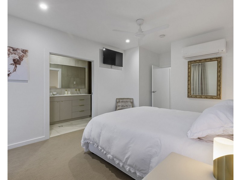 59 Hicks Road, Glenella QLD 4740