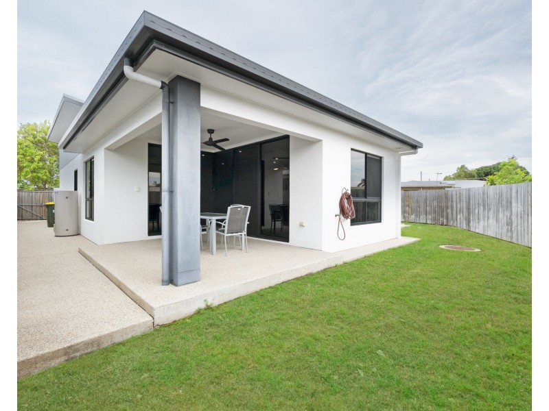 5 Jennifer Court, Bucasia QLD 4750
