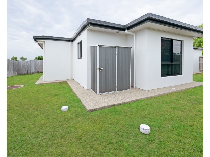 5 Jennifer Court, Bucasia QLD 4750