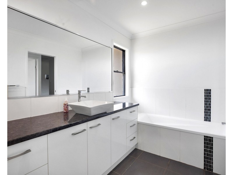 32 Eileen Street, Walkerston QLD 4751