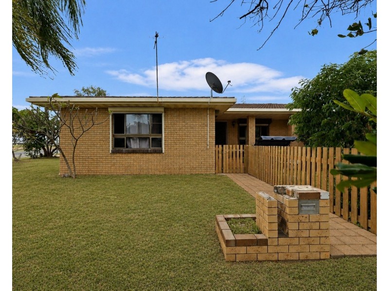 44 Binnington Esplanade, East Mackay QLD 4740