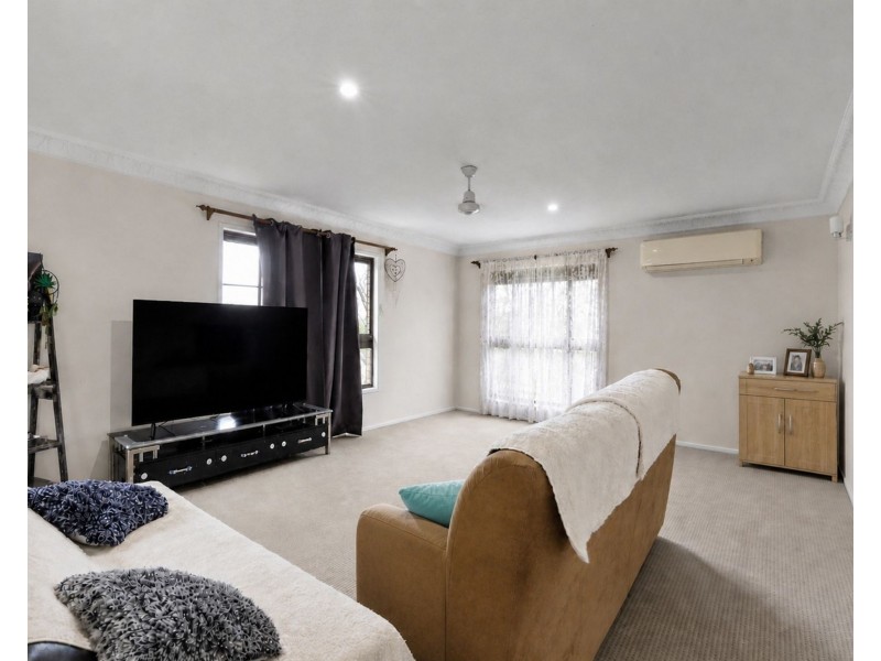 44 Binnington Esplanade, East Mackay QLD 4740