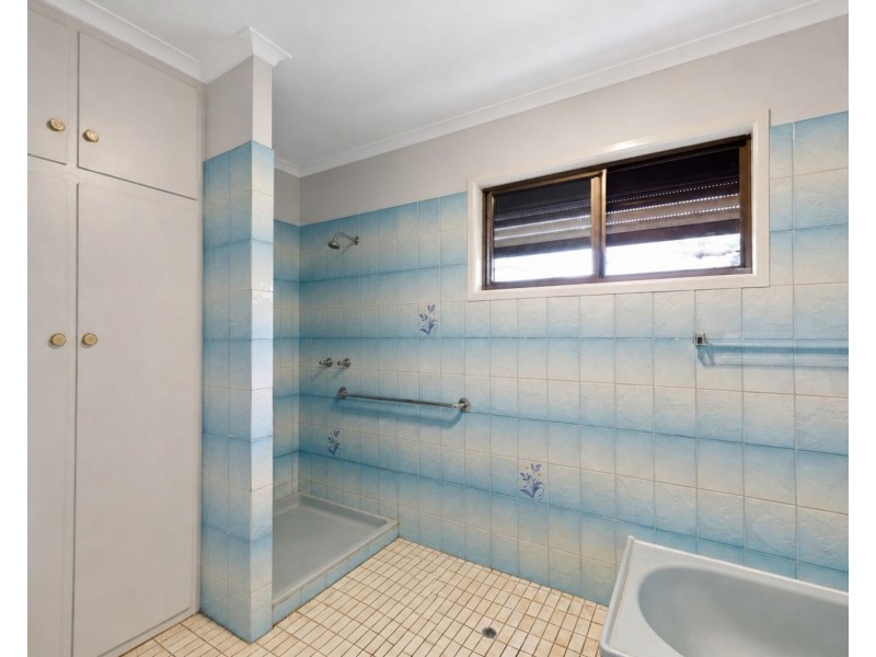 44 Binnington Esplanade, East Mackay QLD 4740