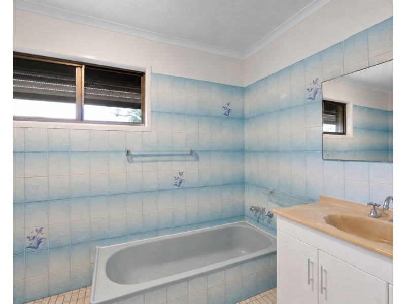 44 Binnington Esplanade, East Mackay QLD 4740