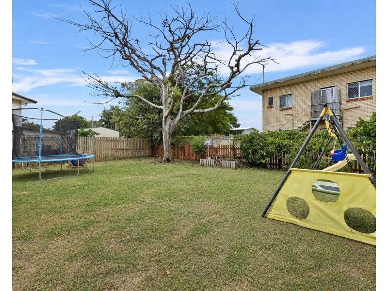 44 Binnington Esplanade, East Mackay QLD 4740