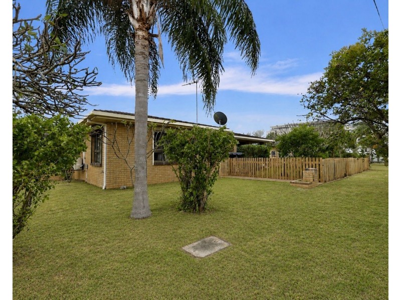 44 Binnington Esplanade, East Mackay QLD 4740