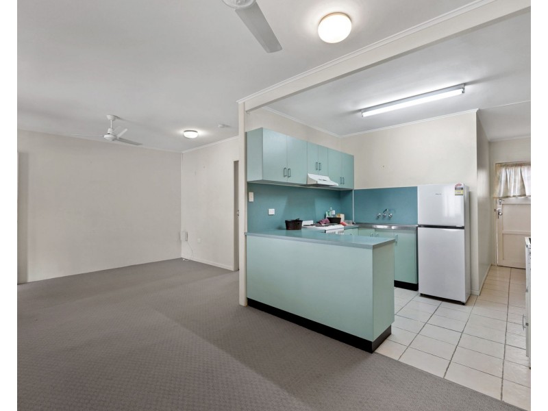 1-4/42 Binnington Esplanade, East Mackay QLD 4740