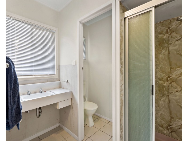 1-4/42 Binnington Esplanade, East Mackay QLD 4740