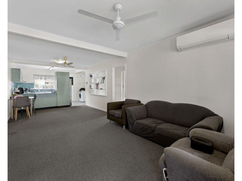 1-4/42 Binnington Esplanade, East Mackay QLD 4740