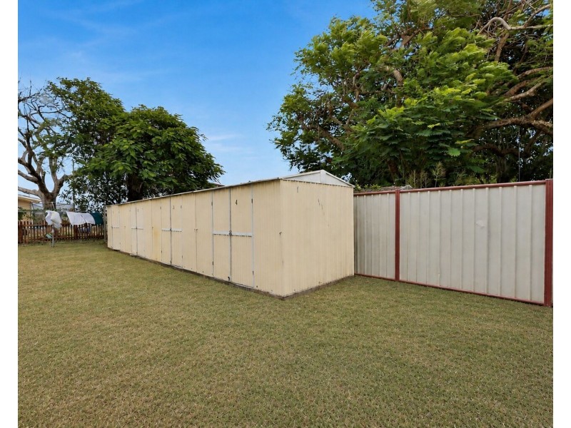 1-4/42 Binnington Esplanade, East Mackay QLD 4740