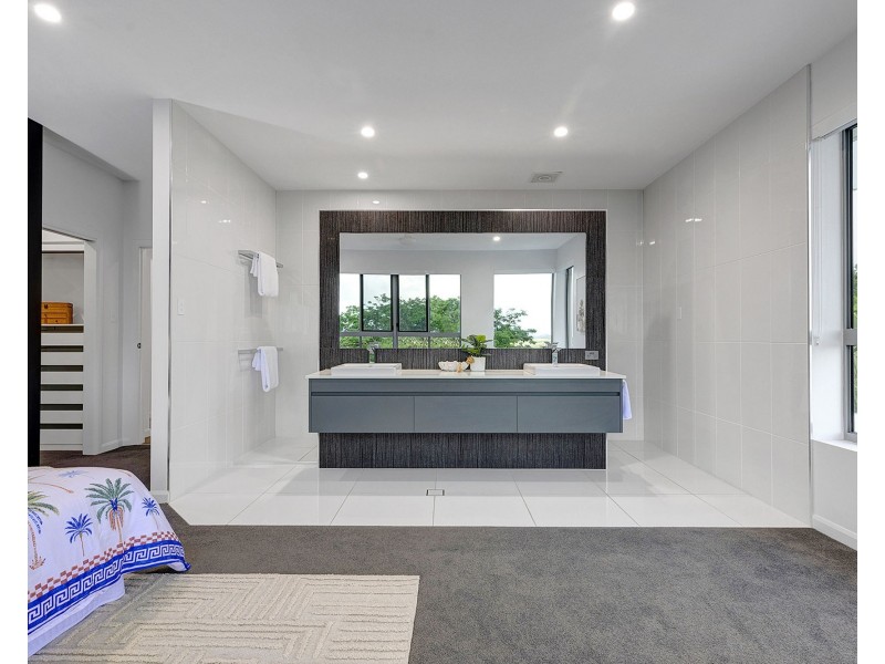 53 Shuttlewood Drive, Richmond QLD 4740
