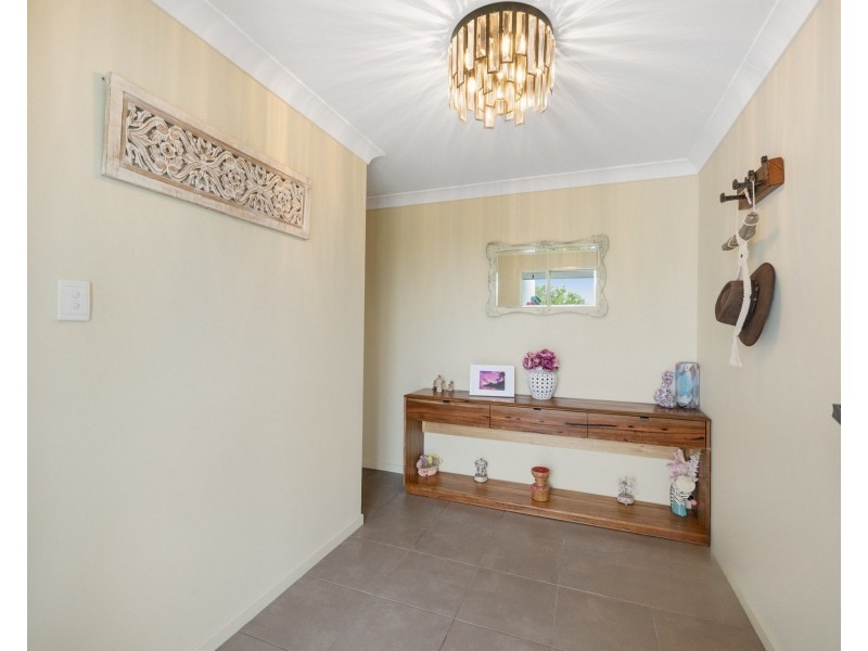 39 Scarborough Circuit, Blacks Beach QLD 4740