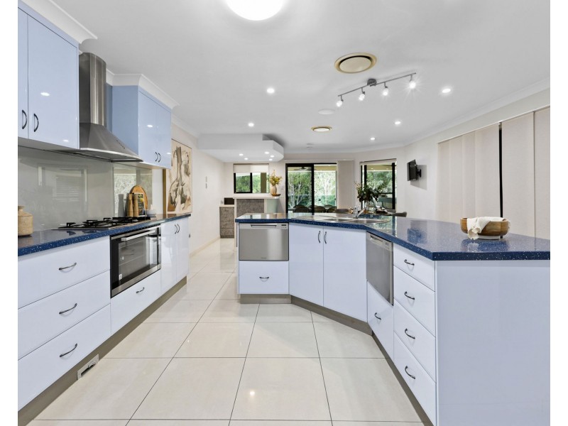 22 Windmill Crossing, Mount Pleasant QLD 4740