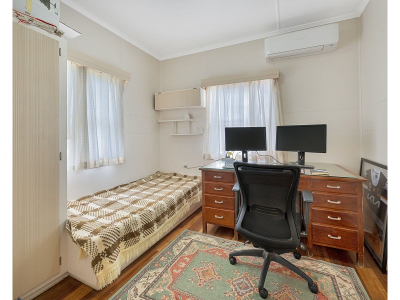 28 Mackenzie Street, West Mackay QLD 4740