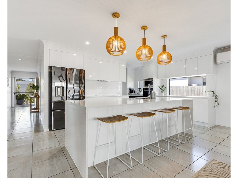 8 Olivia Place, Richmond QLD 4740