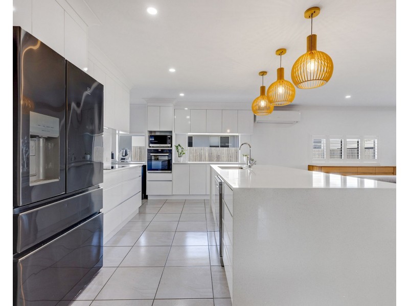 8 Olivia Place, Richmond QLD 4740