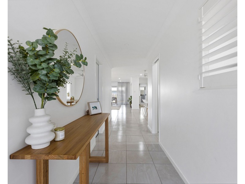 8 Olivia Place, Richmond QLD 4740