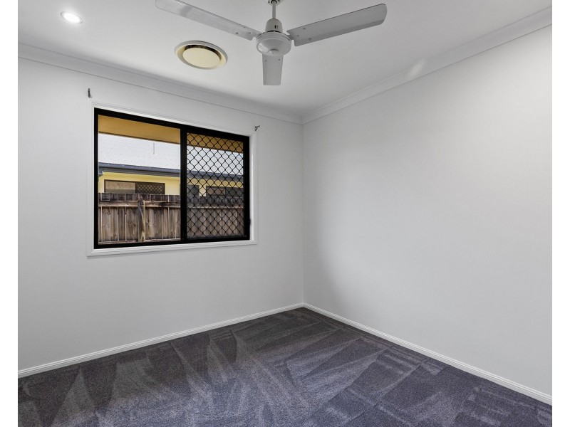 27 Vidar Crescent, Ooralea QLD 4740