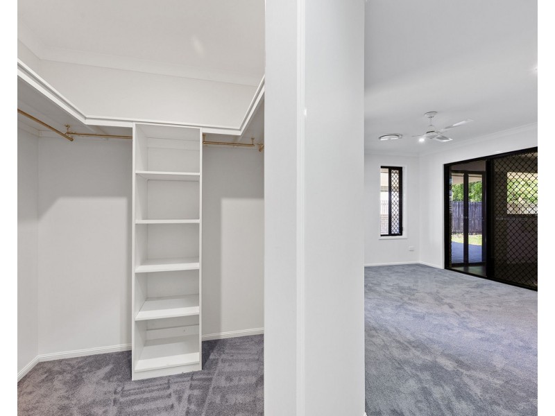 27 Vidar Crescent, Ooralea QLD 4740