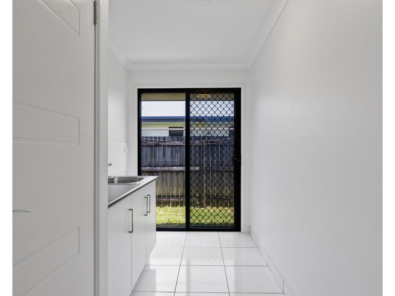 27 Vidar Crescent, Ooralea QLD 4740