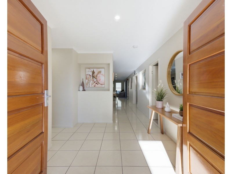 85 Gingham Street, Glenella QLD 4740