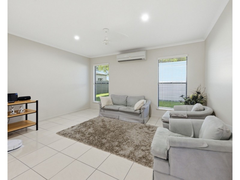 85 Gingham Street, Glenella QLD 4740