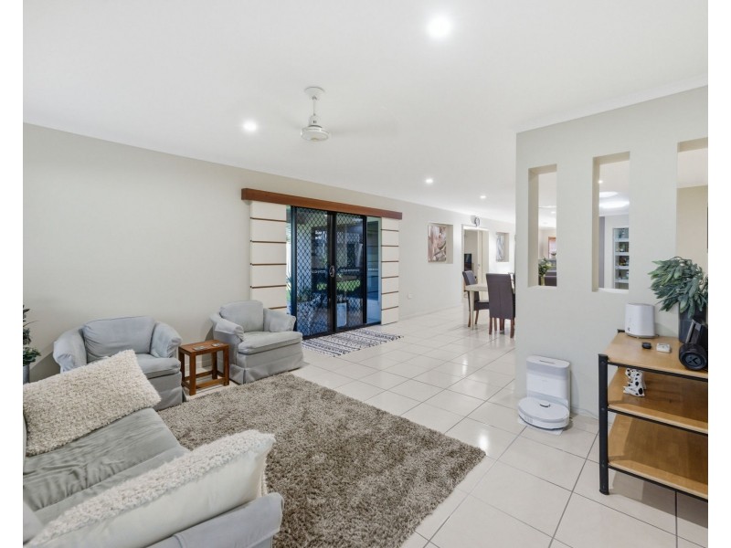 85 Gingham Street, Glenella QLD 4740