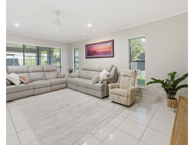 85 Gingham Street, Glenella QLD 4740