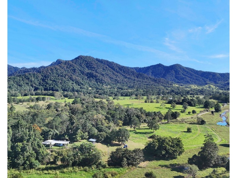 1195 Calen Mount Charlton Road, Mount Charlton QLD 4741
