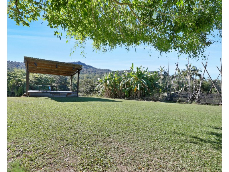 1195 Calen Mount Charlton Road, Mount Charlton QLD 4741