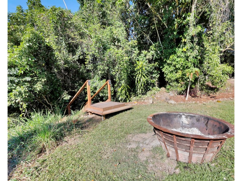 1195 Calen Mount Charlton Road, Mount Charlton QLD 4741