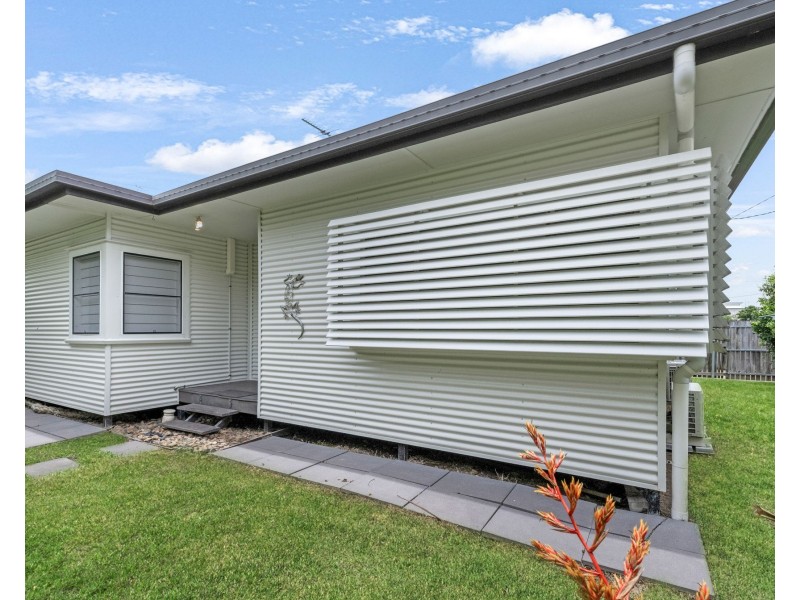 4 Bassett Street, North Mackay QLD 4740