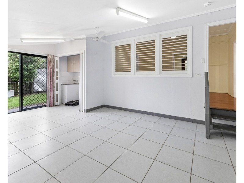 4 Bassett Street, North Mackay QLD 4740
