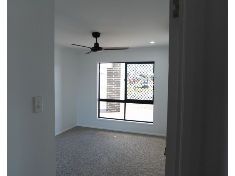 57 Regal Circuit, Beaconsfield QLD 4740