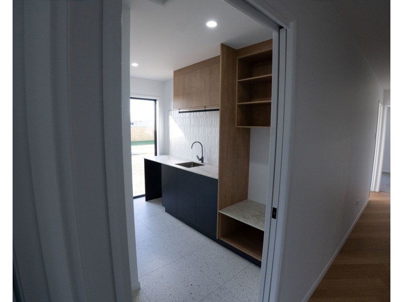 57 Regal Circuit, Beaconsfield QLD 4740