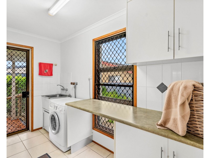 13 Dixon Court, Beaconsfield QLD 4740