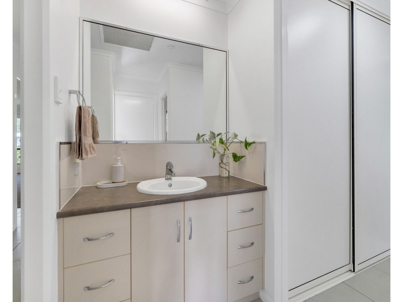 1 Dan Court, Greenmount QLD 4751