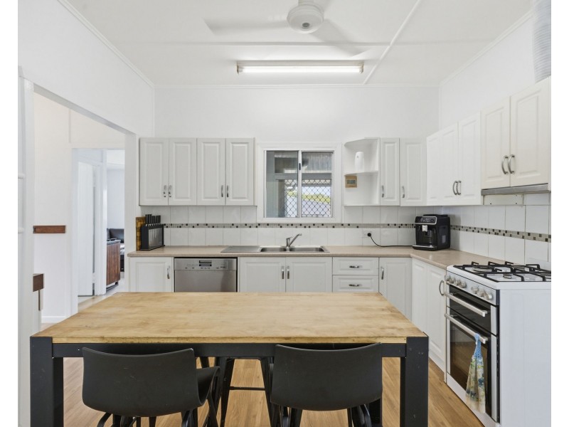 14 Ambrose Way, North Mackay QLD 4740