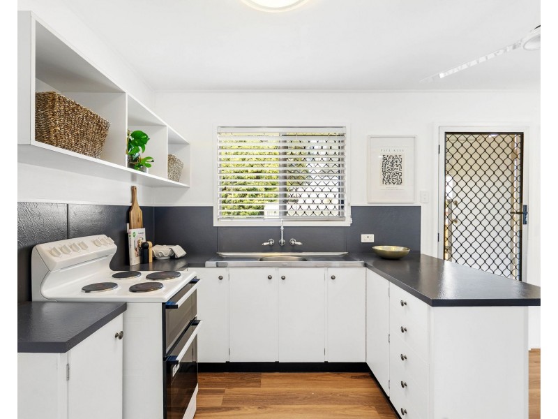 23 Eaglemount Road, Andergrove QLD 4740