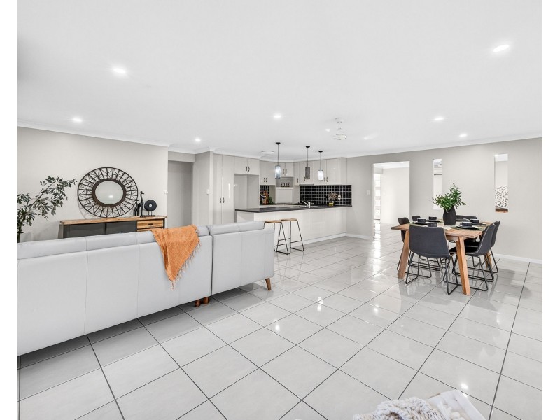 47 Monash Way, Ooralea QLD 4740