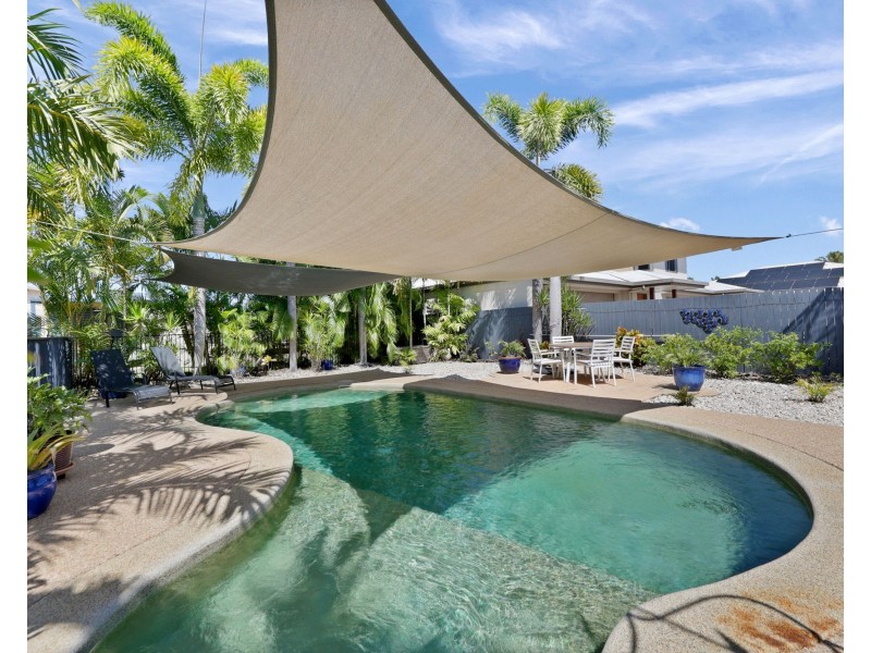 81 Pacific Drive, Blacks Beach QLD 4740