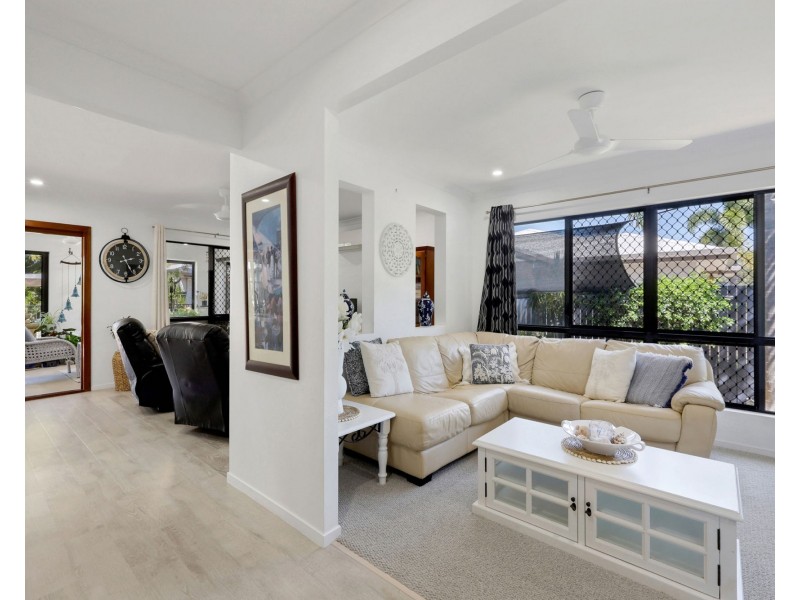 81 Pacific Drive, Blacks Beach QLD 4740