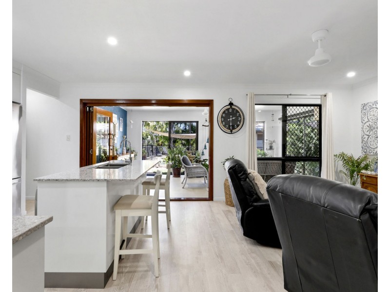 81 Pacific Drive, Blacks Beach QLD 4740