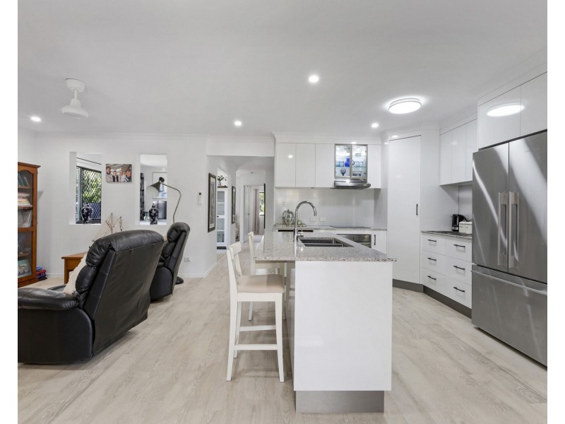 81 Pacific Drive, Blacks Beach QLD 4740