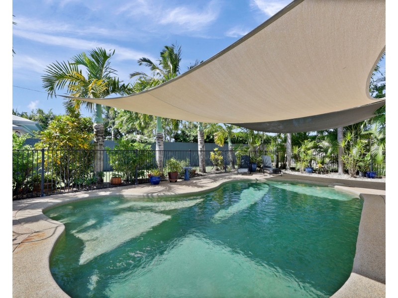 81 Pacific Drive, Blacks Beach QLD 4740