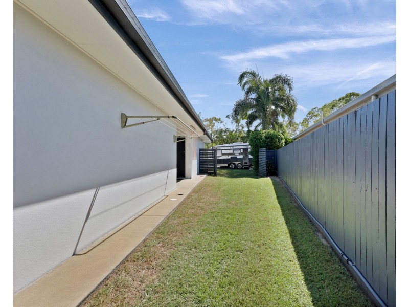 81 Pacific Drive, Blacks Beach QLD 4740